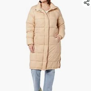 Amazon Essentials Women's Lightweight Quilted Longer Length Coat
